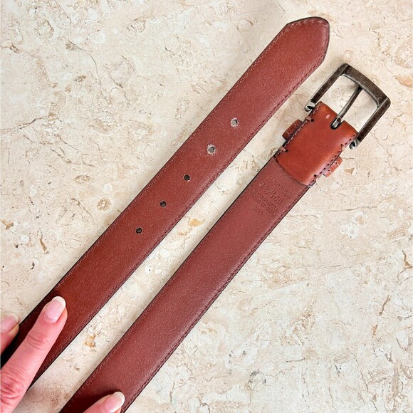 Columbia Brown Leather Belt Gun Metal Buckle Logo - Picture 4 of 7
